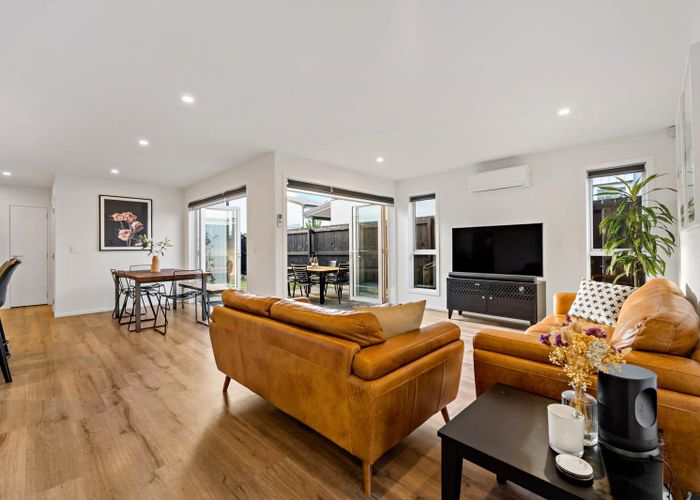  at 25 Fenchurch Street, Glen Innes, Auckland
