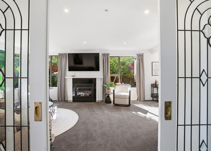  at 8 Kedleston Drive, Avonhead, Christchurch City, Canterbury