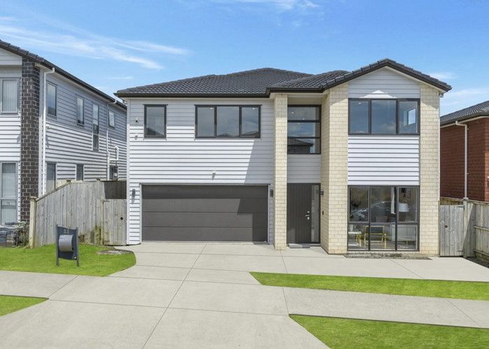  at 11 Hangahai Road, Flat Bush, Auckland