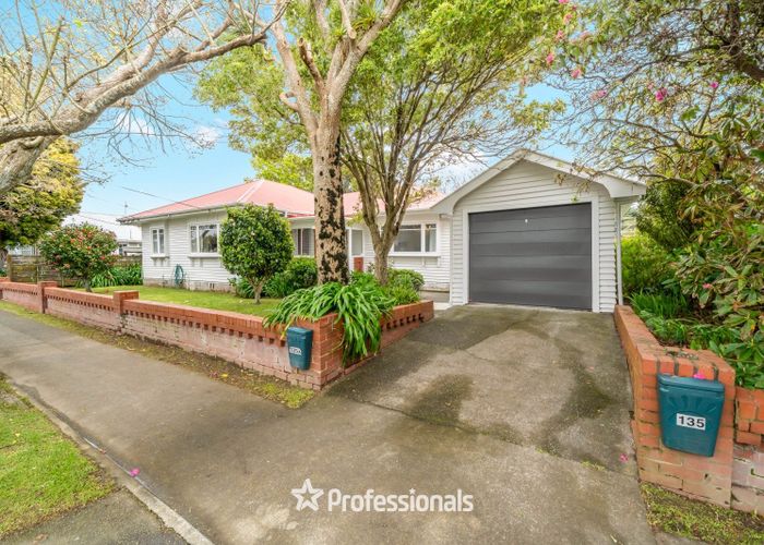 at 135 Kings Crescent, Lower Hutt, Lower Hutt, Wellington