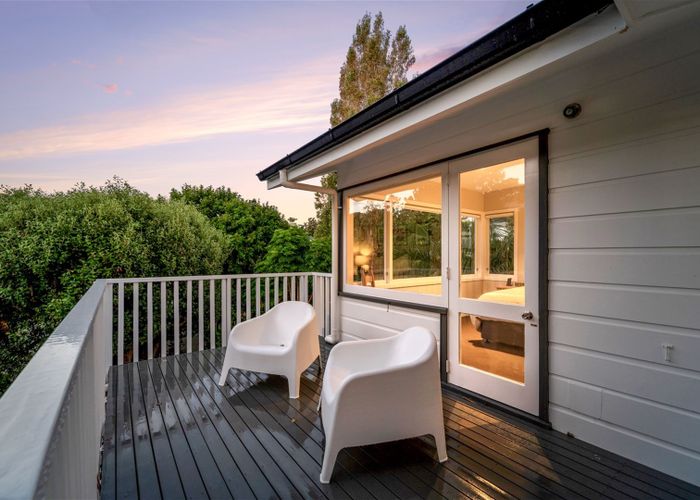 at 19 Garmons Way, Castor Bay, Auckland