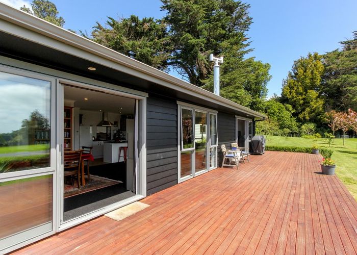  at 106 Townsend Road, Paraite, New Plymouth