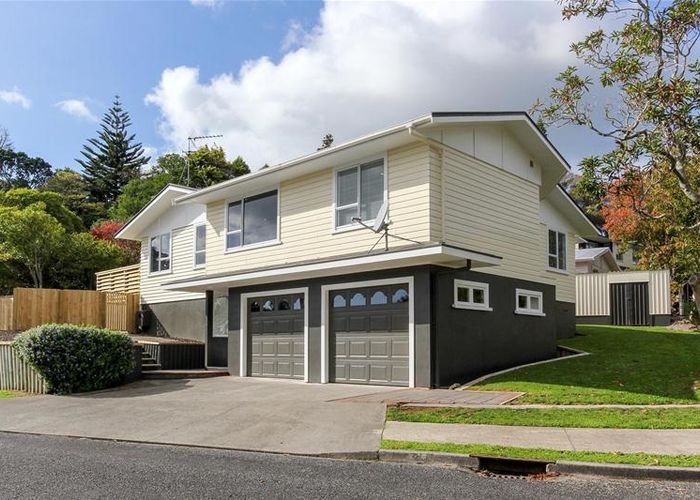  at 2 Wayne Place, Ferndale, New Plymouth