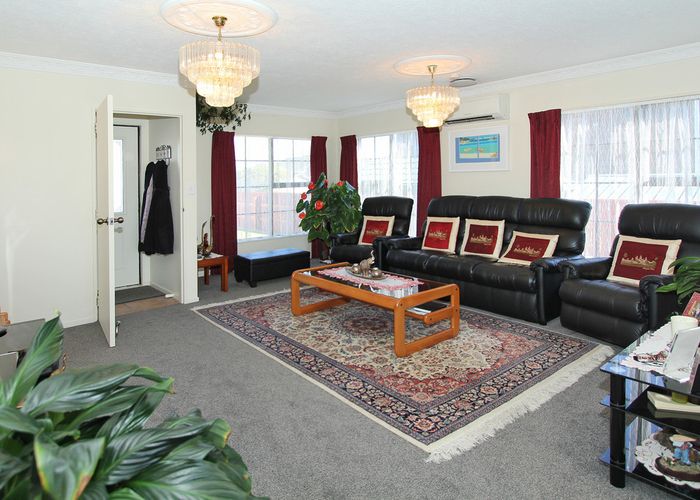  at 10 Peppertree Lane, Woodridge, Wellington