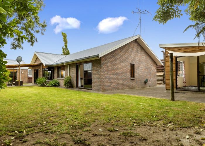  at 129 Waitaha Road, Welcome Bay, Tauranga