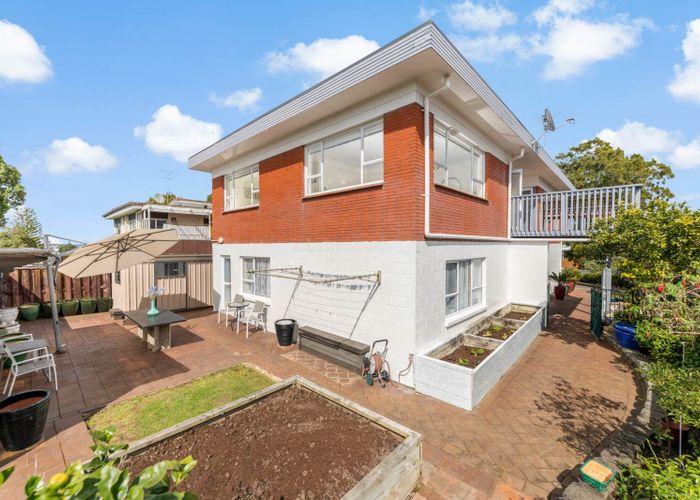  at 84 Gossamer Drive, Pakuranga Heights, Manukau City, Auckland