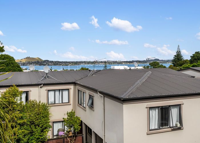  at 75F Hill Street, Onehunga, Auckland City, Auckland