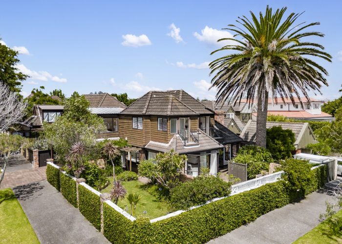  at 14A Burwood Crescent, Remuera, Auckland