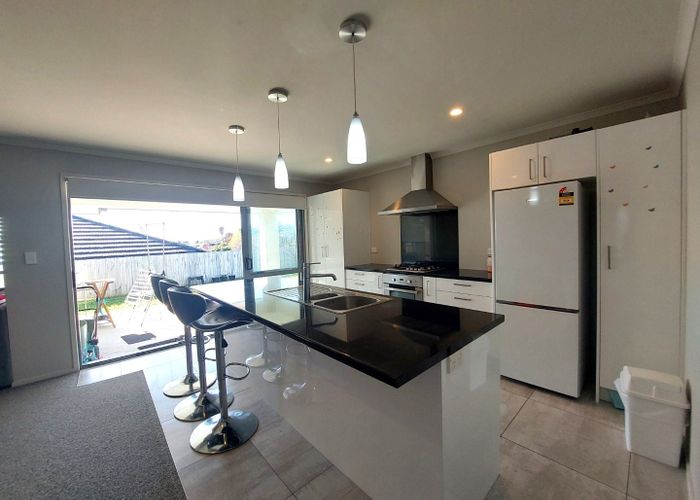  at 24 Fairfax Crescent, Pyes Pa, Tauranga, Bay Of Plenty