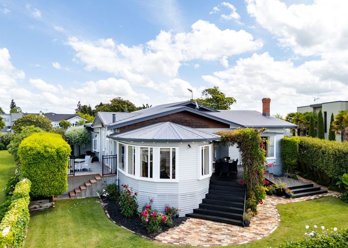  at 58 Lake Crescent, Hamilton Lake, Hamilton, Waikato