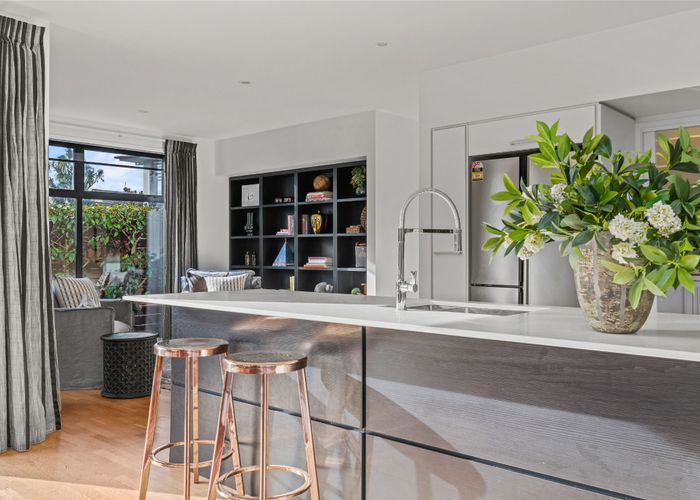  at 62 Straven Road, Fendalton, Christchurch City, Canterbury