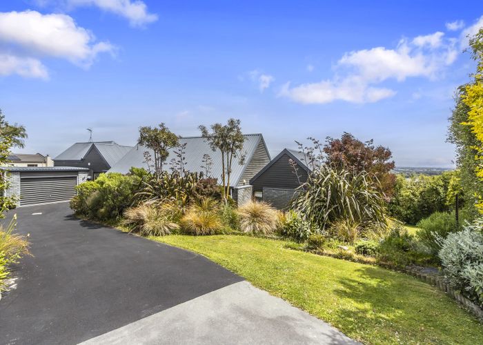  at 92 Penruddock Rise, Westmorland, Christchurch