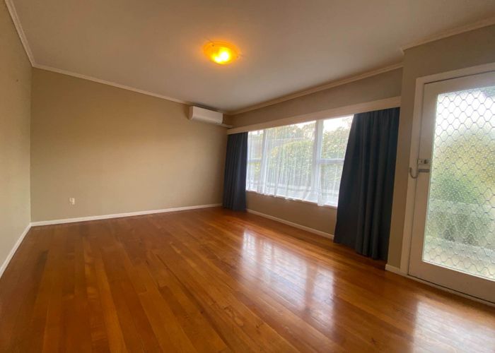  at 3/18 Evelyn Place, Hillcrest, North Shore City, Auckland