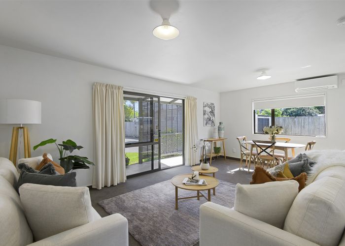  at 2/70 Milton Street, Somerfield, Christchurch