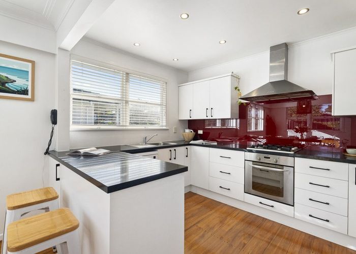  at 4 Esperance Road, Glendowie, Auckland