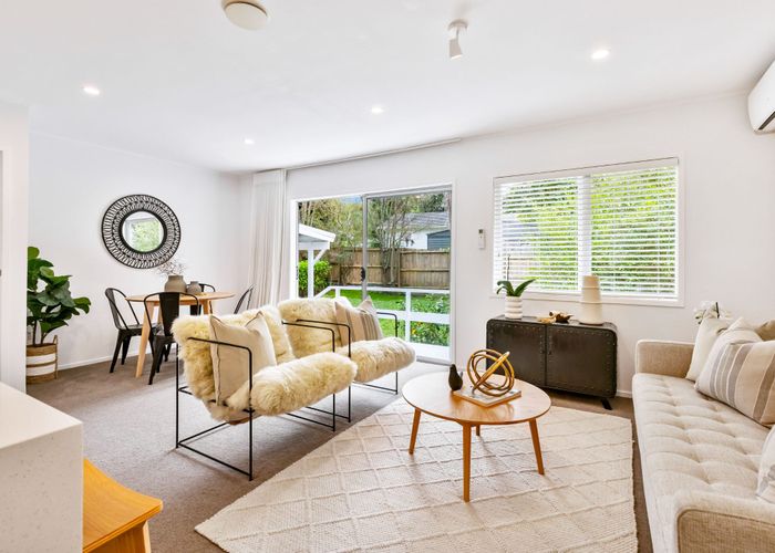 at 1/31 Camelot Place, Glenfield, Auckland