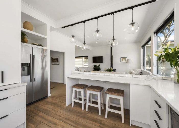  at 30 Overtoun Terrace, Hataitai, Wellington