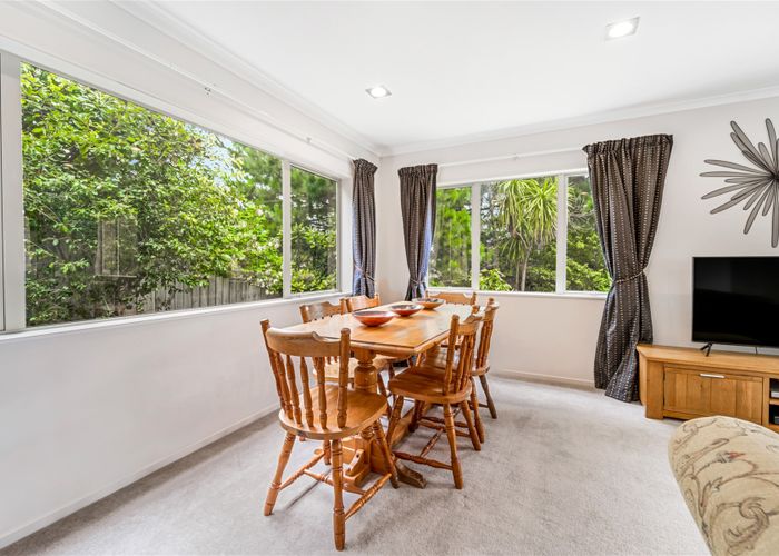  at 80 Rising Parade, Fairview Heights, Auckland