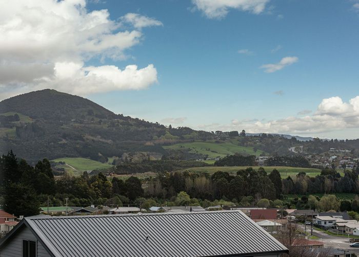  at 8 Ella Lane, Green Island, Dunedin