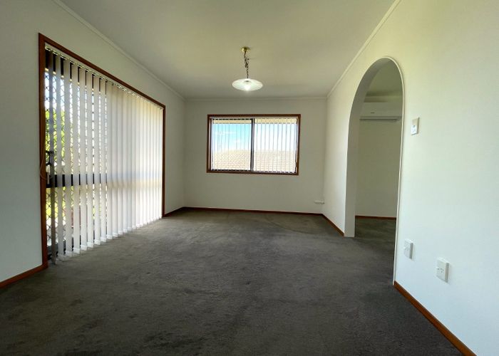 at 86 Dalwhinnie Parade, Highland Park, Manukau City, Auckland