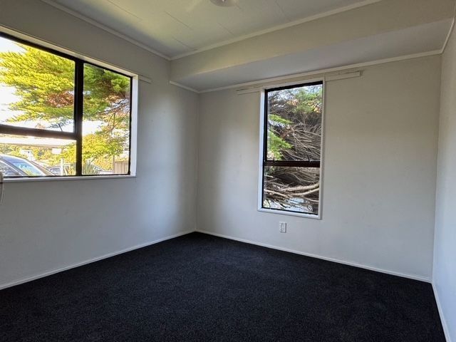  at 26B Cheltenham Terrace, Newlands, Wellington