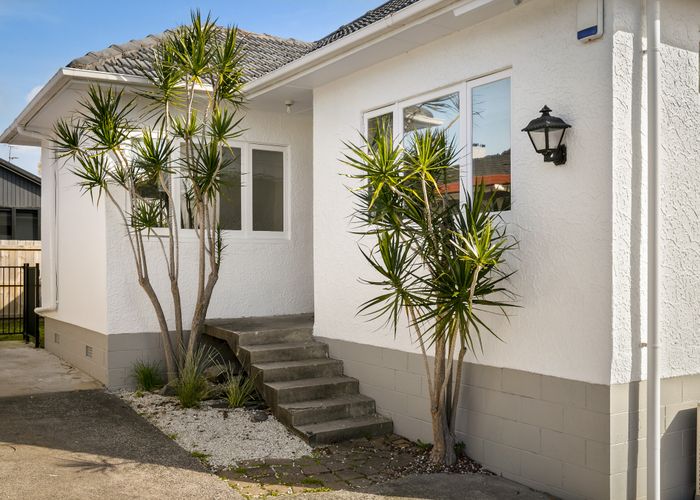  at 3/56 Te Atatu Road, Te Atatu South, Auckland