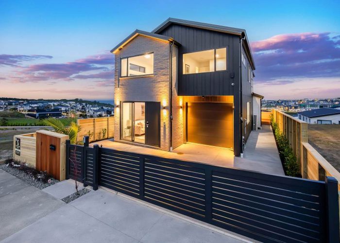  at 7 Pakirikiri Street, Long Bay, North Shore City, Auckland