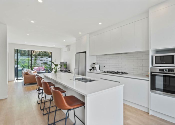  at 2D Cardinal Place, Glendowie, Auckland City, Auckland