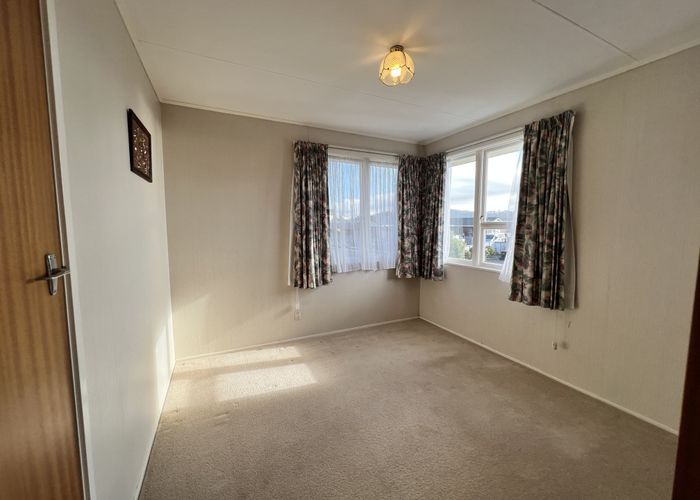  at 108 Gloaming Hill, Titahi Bay, Porirua