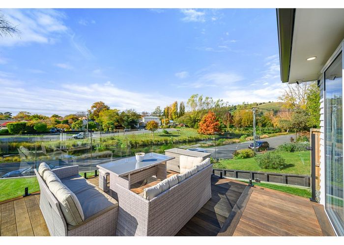  at 274 Riverlaw Terrace, Saint Martins, Christchurch