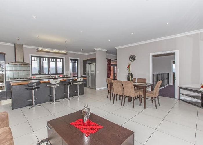  at 32 Arahiwi Grove, Tirohanga, Lower Hutt