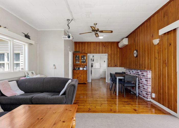  at 37 Sunhill Road, Sunnyvale, Auckland