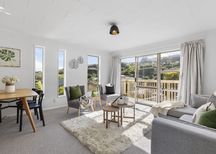  at 25 Yarrow Place, Papakowhai, Porirua