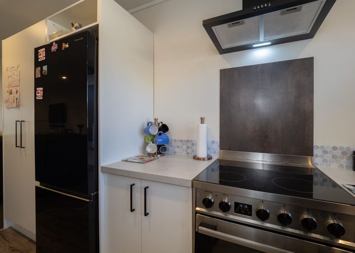  at Flat 2, 76 Lane Street, Allenton, Ashburton, Canterbury