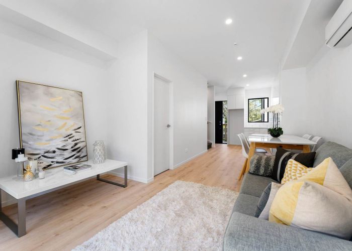  at 6/22 Takapu Street, Henderson, Waitakere City, Auckland