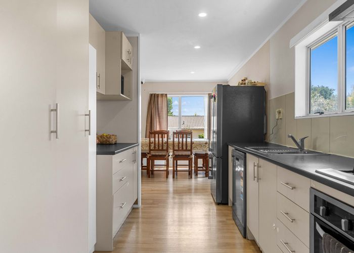  at 20 Dingadee Street, Welcome Bay, Tauranga