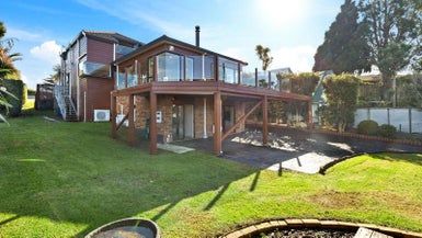  at 89 Victory Road, Laingholm, Auckland
