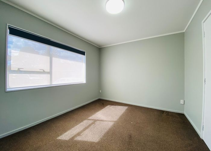  at 1/11 Kennington Drive, Clendon Park, Manukau City, Auckland