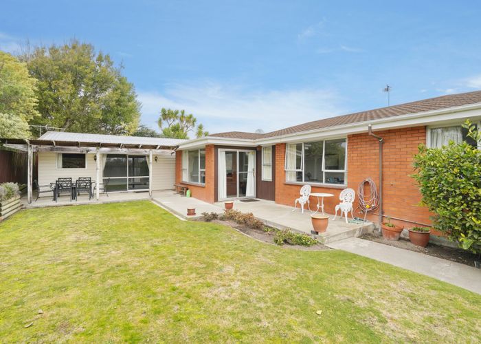  at 41a Lake Terrace Road, Burwood, Christchurch City, Canterbury