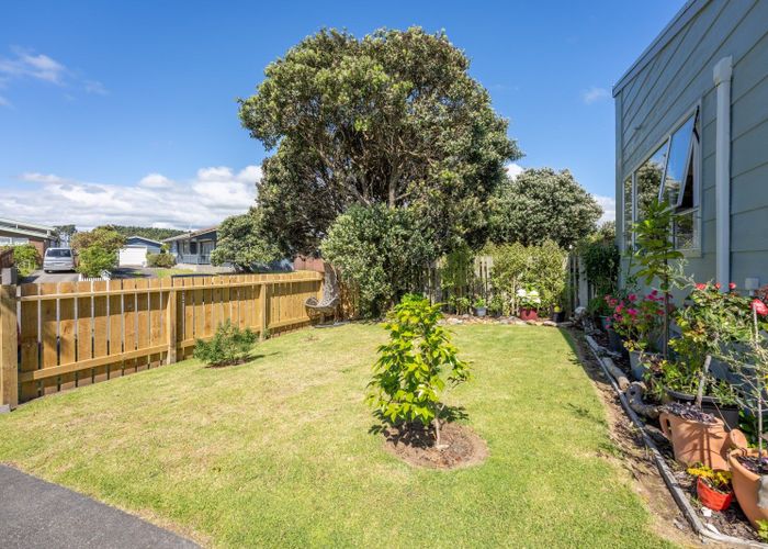  at 8A Simcox Street, Otaki Beach, Otaki