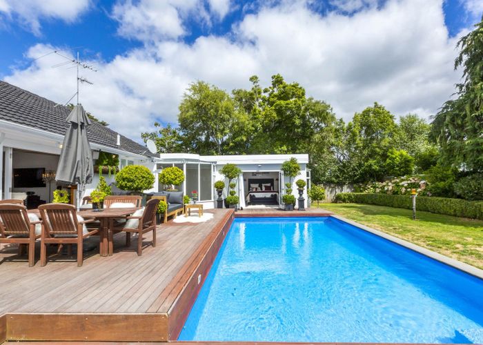  at 385 Fergusson Drive, Heretaunga, Upper Hutt