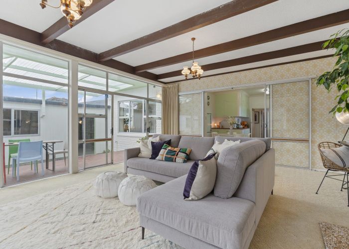  at 39 Coates Street, Tawa, Wellington