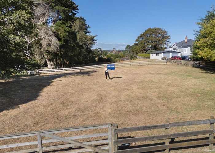  at 10 Hull Road, Waiuku, Franklin, Auckland