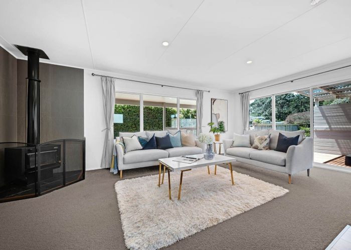  at 3 Regency Place, Sunnynook, North Shore City, Auckland