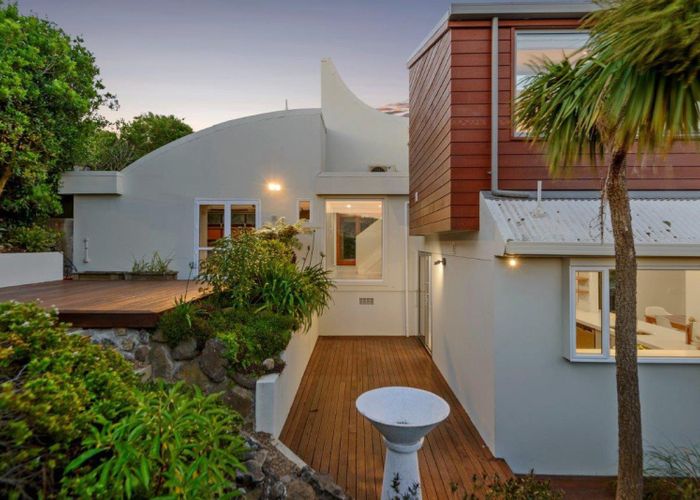 For sale 10 Smugglers Cove, Scarborough, Christchurch City