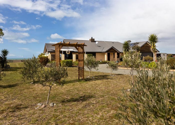  at 19 Ocean View Crescent, Rarangi