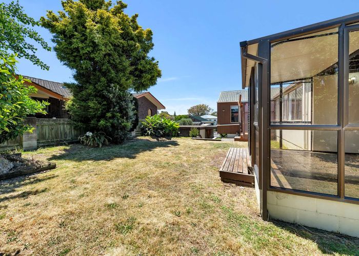 at 8 Banks Place, Tawhero, Whanganui