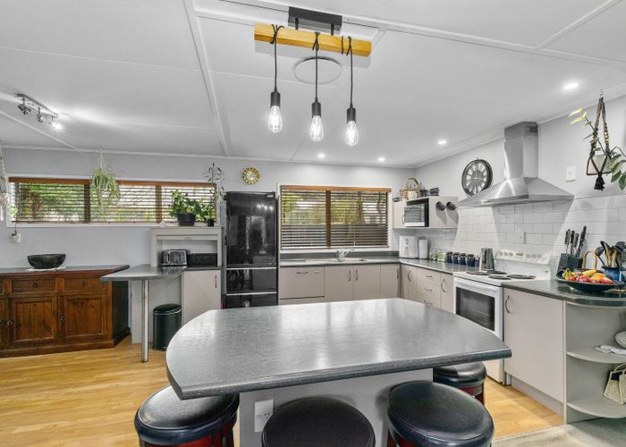  at 39A Gemstone Drive, Birchville, Upper Hutt, Wellington