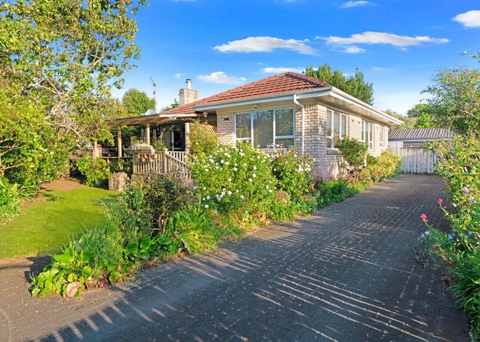  at 27 Walters Road, Takanini, Auckland