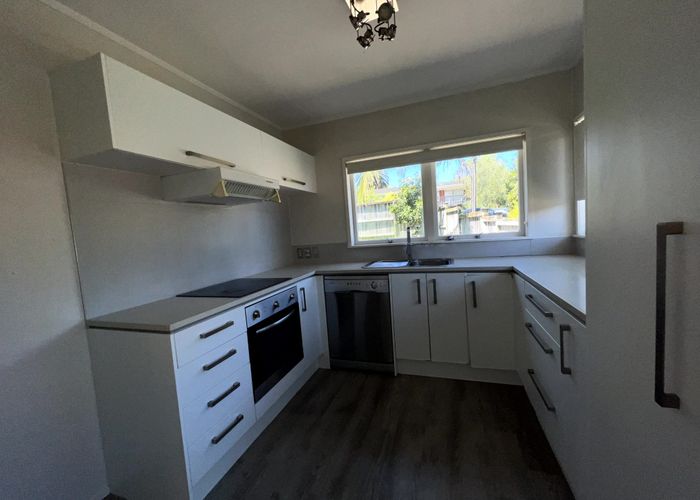  at 1/9 Sudan Avenue, Milford, North Shore City, Auckland